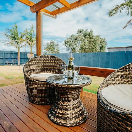 Sunrise Accommodation Whakatane Bagian luar foto