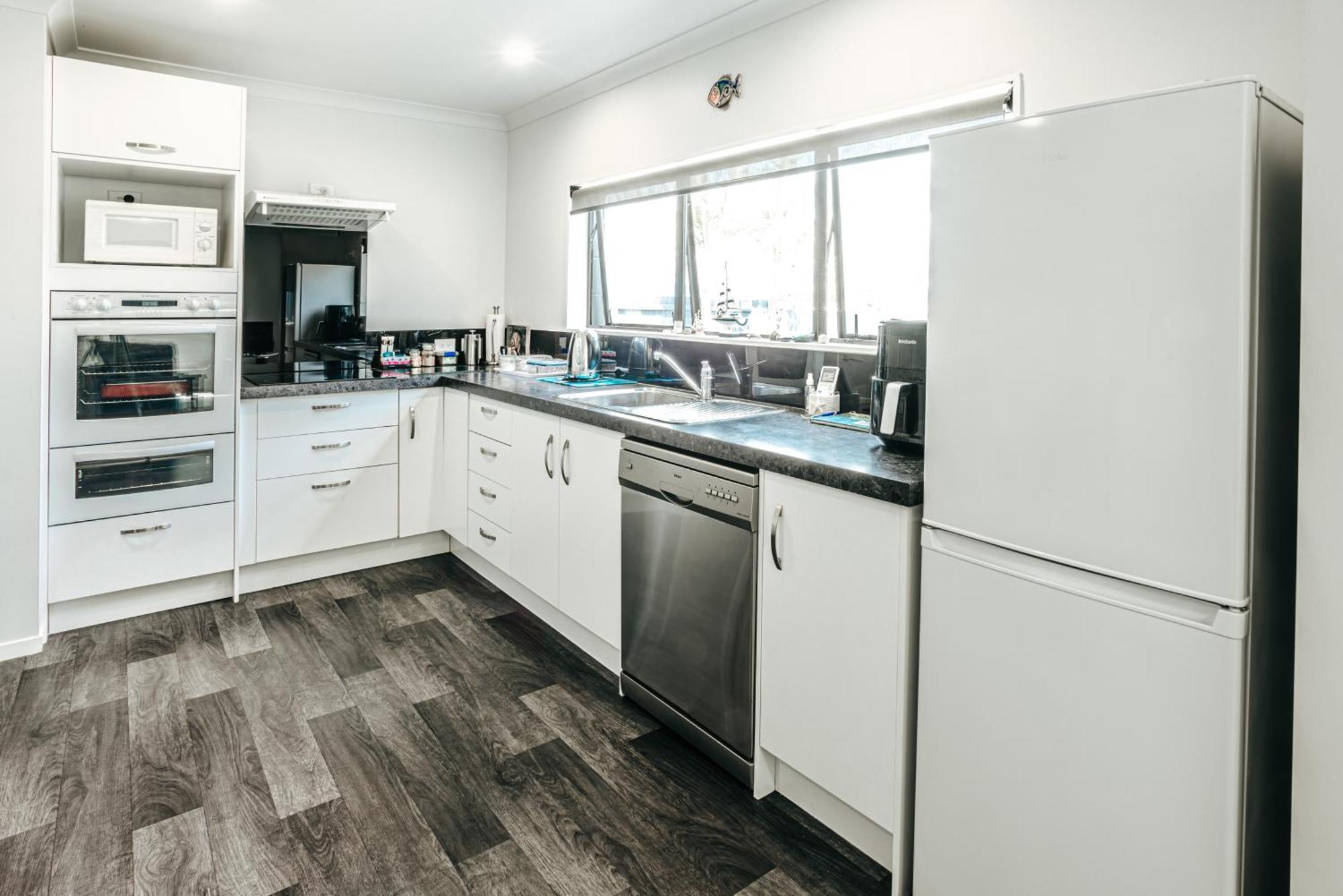 Sunrise Accommodation Whakatane Bagian luar foto