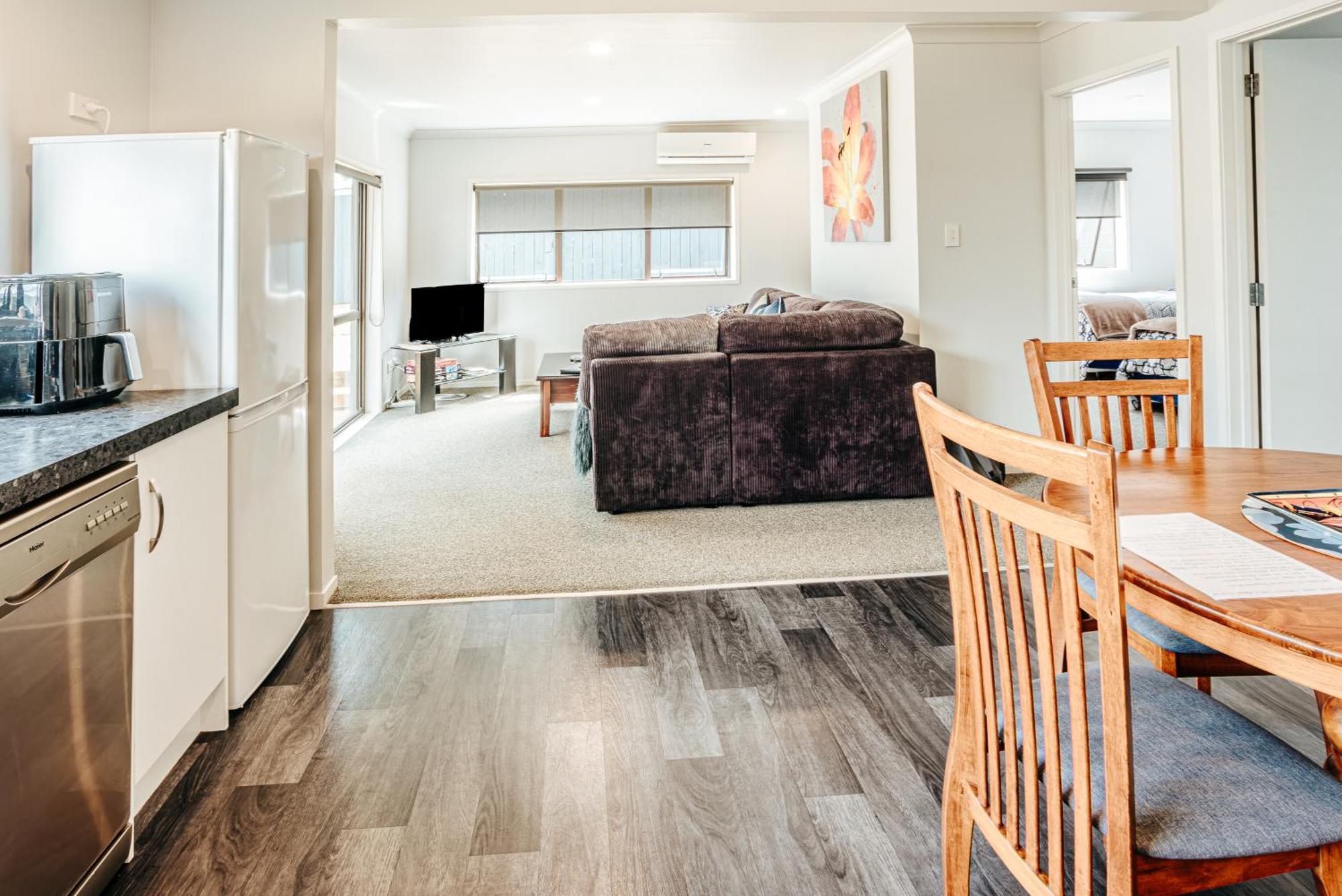 Sunrise Accommodation Whakatane Bagian luar foto